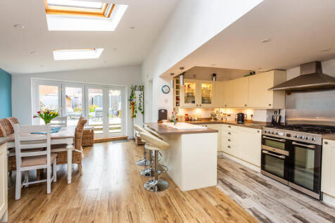 Kitchen/Dining/Fa...
