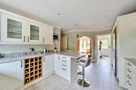 1290281-13-683d88...