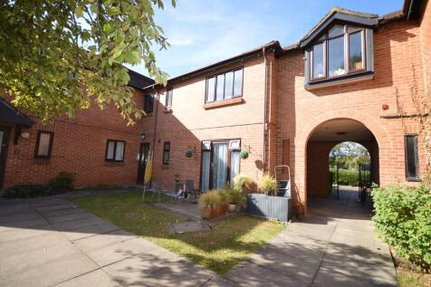 Princes Risborough, HP22 - property photo
