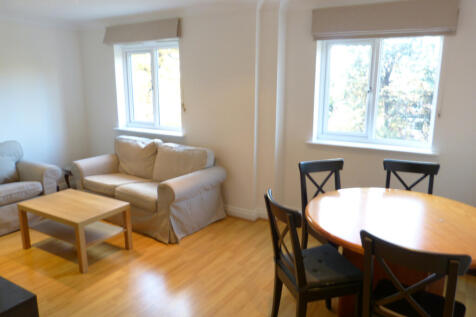 2 bed flat to rent Hendon Lane, London N3