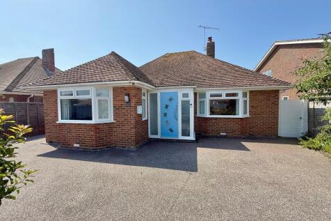 12 Sutton Avenue ...