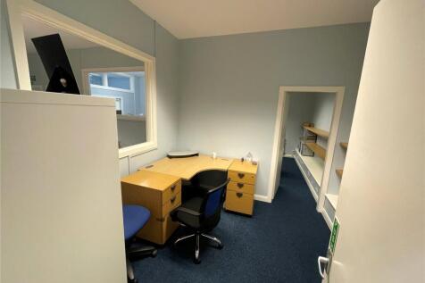 Office to rent Image 7