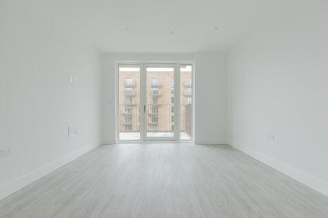Clovelly Road, Hounslow, Middlesex, TW3 photo 3