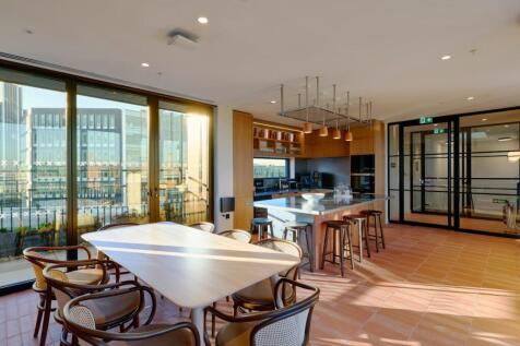 SIX - 9th floor communal space