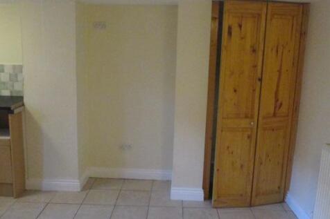 Sandhurst Avenue, Harehills, Leeds photo 4
