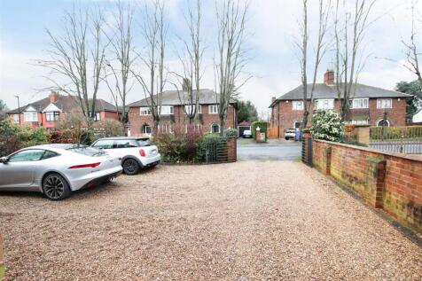 FRONT DRIVEWAY