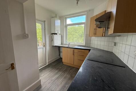 North Road, Ferndale, Rhondda Cynon Taff photo 3