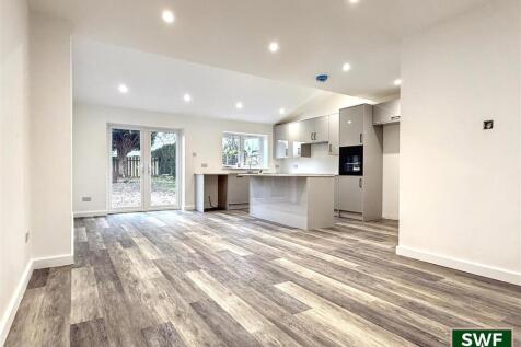 OPEN PLAN DINING KITCHEN