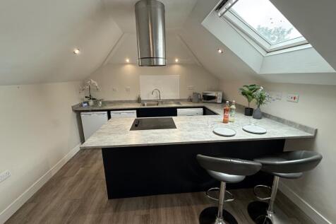 4B Charnwood Grove, West Bridgford, Nottingham photo 2