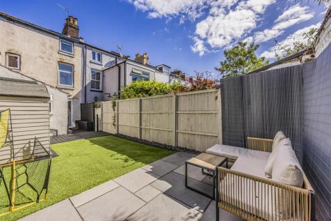 29 Addison Road, Southsea-PorticoMarketing-SoldBy-
