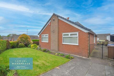 Three Bedroom Detached Dormer Bungalow on Large C