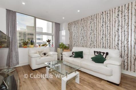 Lounge/Kitchen