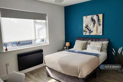 Room 4 - Ensuite - £800