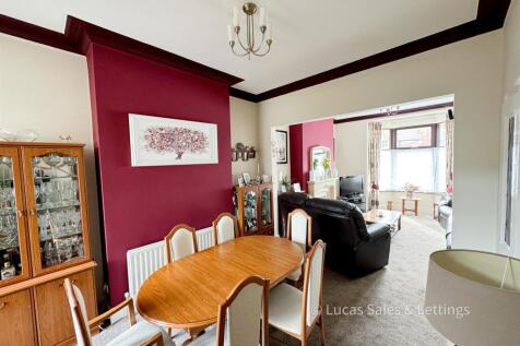 6 Dryden ST Kettering-05.jpg