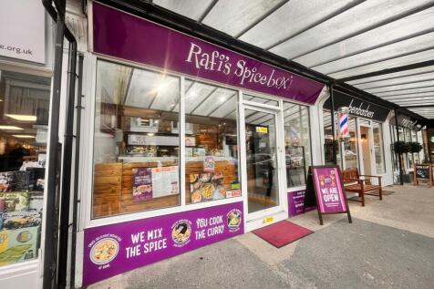 Retail Property (high street) to rent Image 5