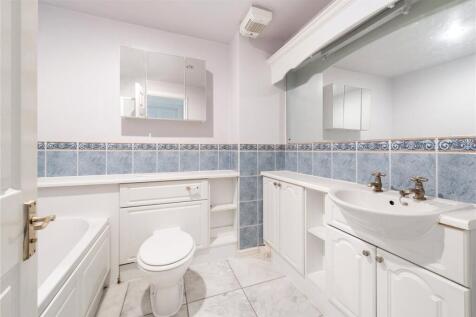 Tudor Court, Princes Riverside Road, London, SE16 photo 5