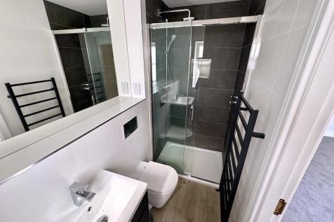 Sample Photo - En-suite.jpg