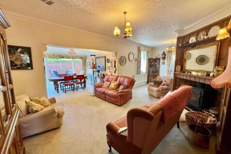 PHOTO-2025-05-26-22-38-19 (15).jpg