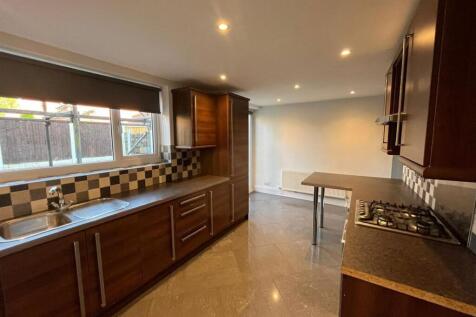 WhatsApp Image 2024-09-18 at 17.50.03 (5).jpeg