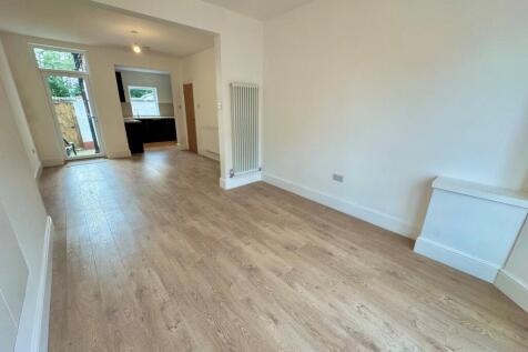 Briardale Road, L18 1DB photo 4