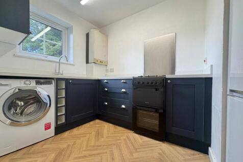 Berkeley Court, Kelso Street, Hyde Park, Leeds, LS2 photo 3