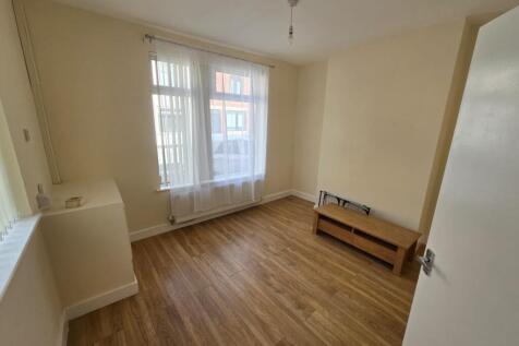 HARRINGTON STREET, MANSFIELD, NOTTINGHAMSHIRE photo 3
