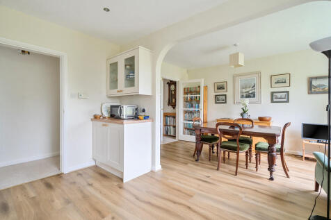 Kitchen / Dining ...