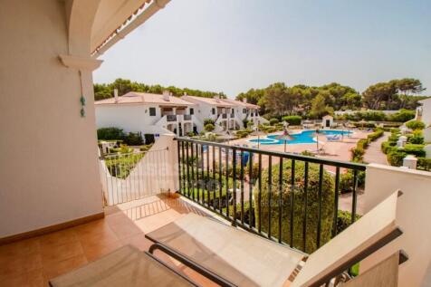 Apartment with terrace and swimming pools in Addaia