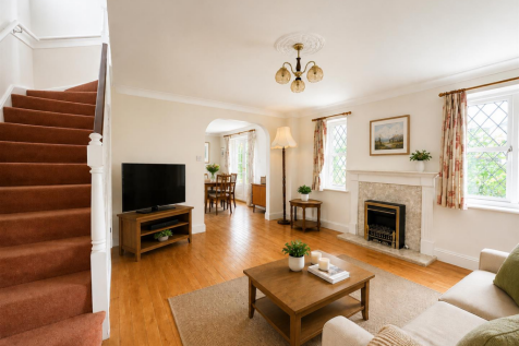 Living room - Staged