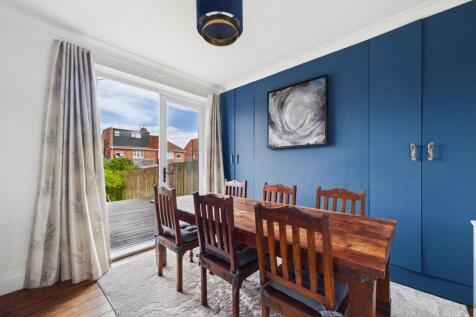 Sunlea Avenue, Cullercoats photo 4
