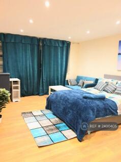 Downstair Ensuite Large Bedroom