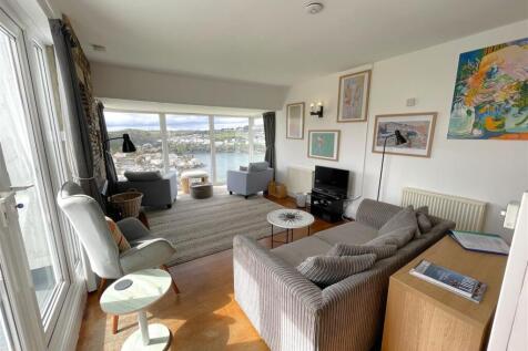 sitting room 3.jpg