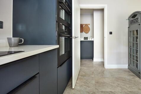 Utility room helps keep all the mess at bay