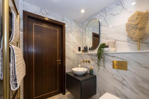 2 bed, 3 bath Apartment in Manchester - Photo 26