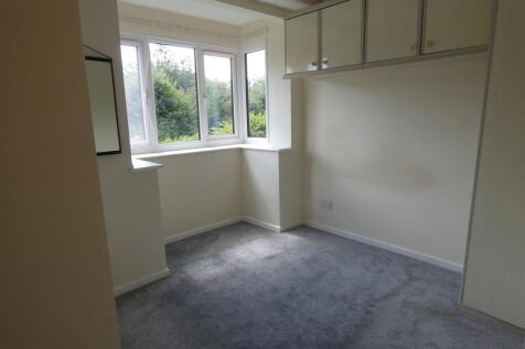 Tenterden Crescent, Kents Hill, photo 5