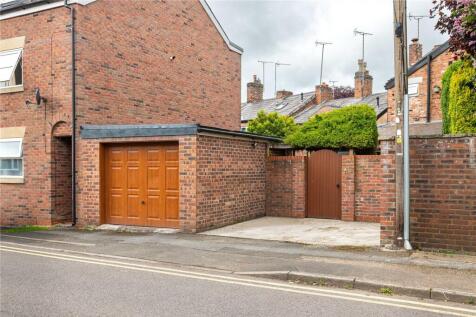 Rear Parking/Garage