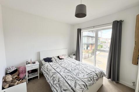 The Gatehouse, Rayleigh Road photo 5