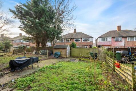 15-f3e881876 - PropWorld - NS - 172 Meadow view Lo