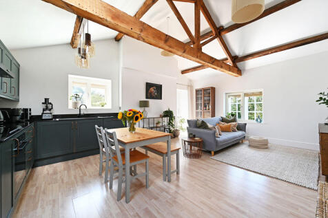 Open Plan Living / Kitchen 
