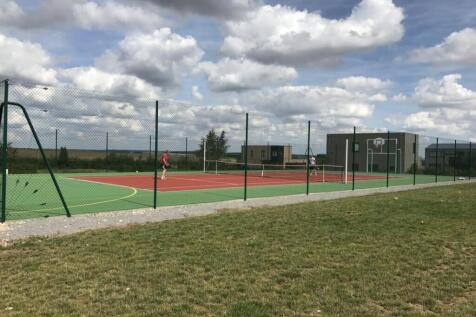 cours de tennis du domaine
