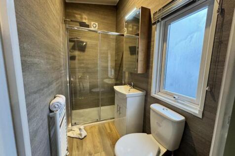 Lux Oasis - Agent 7.jpg