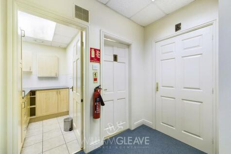 CAM01391G0-PR0081-ST