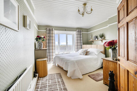 1362379-19-68de70...