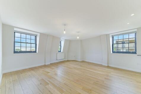 Chadbourn Street, London, E14 photo 4