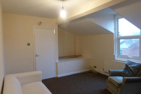 Flat 3 3 St Marys Crescent, Leamington Spa photo 2