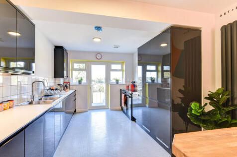 55, Auckland Drive, Brighton, Brighton & Hove photo 5