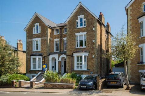Richmond, TW10 - property photo