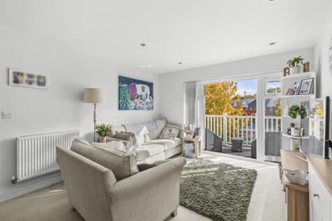 Glenister House, Thistle Walk-5.jpg
