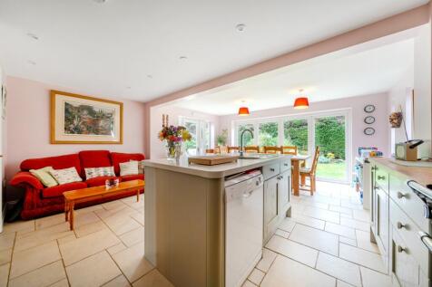 1364523-12-68e78214effe4