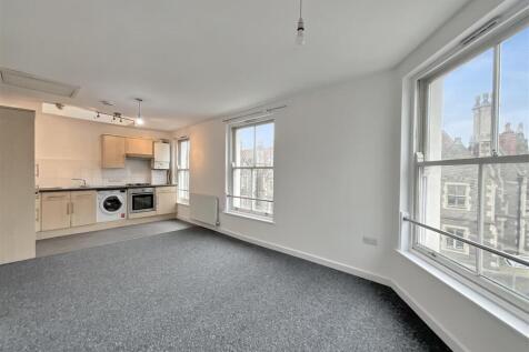 Kitchen/Lounge